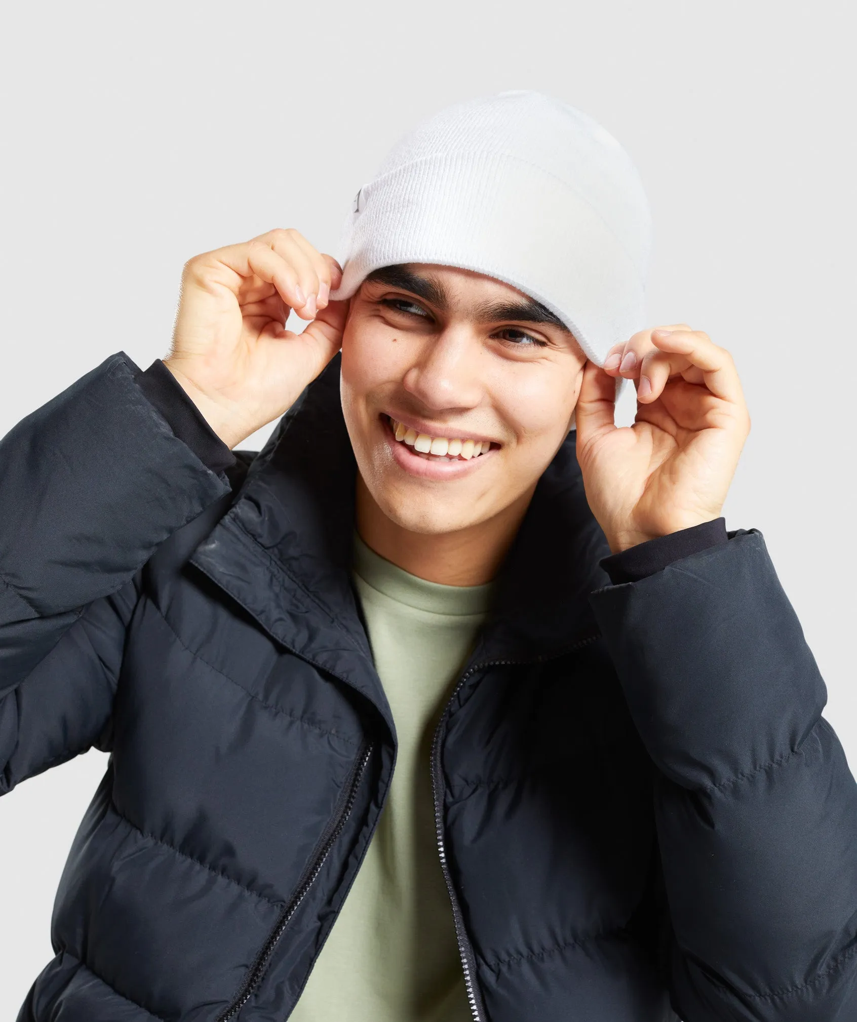 Gymshark New Era Sharkhead Cuff Knit - White